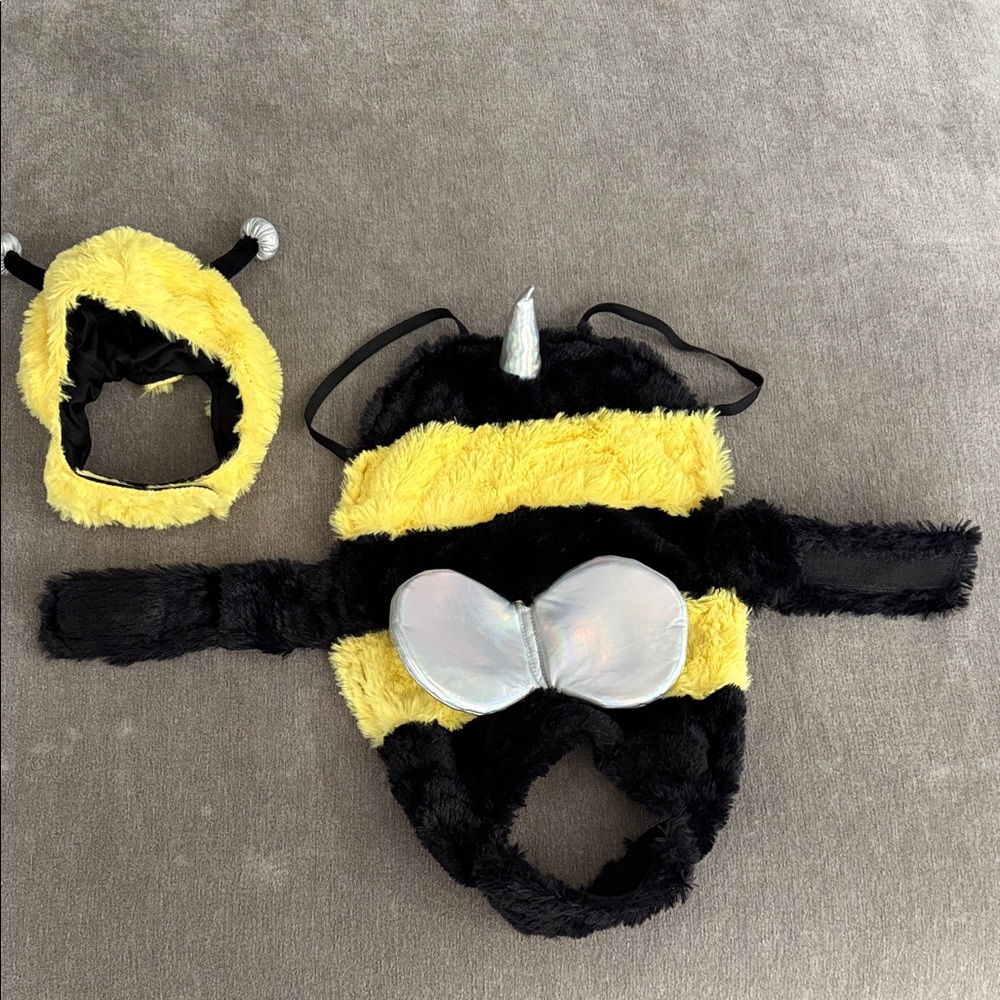 Dog & Cat Bumblebee Costume - size Medium